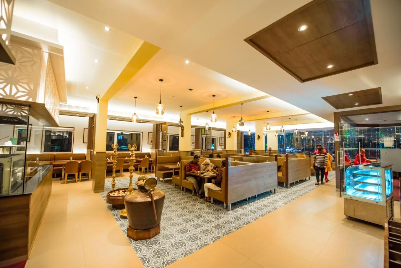 Hotel Annamalai Bahur Bagian luar foto